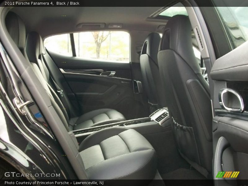 Black / Black 2011 Porsche Panamera 4
