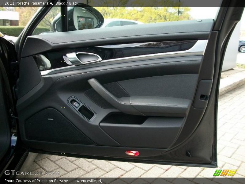 Black / Black 2011 Porsche Panamera 4