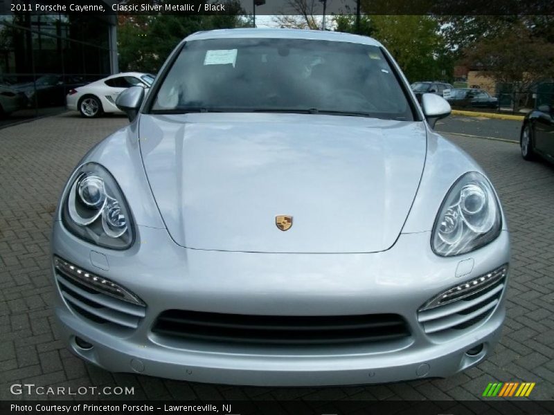 Classic Silver Metallic / Black 2011 Porsche Cayenne