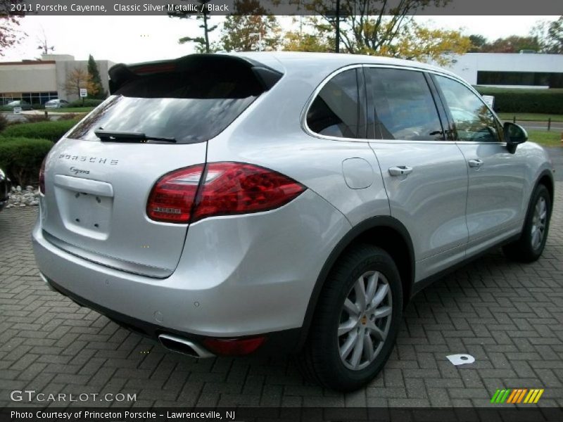 Classic Silver Metallic / Black 2011 Porsche Cayenne
