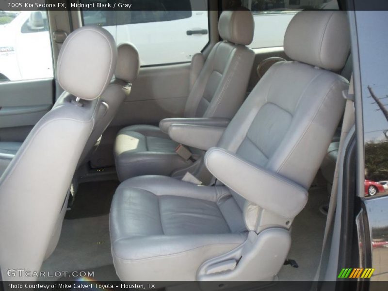Midnight Black / Gray 2005 Kia Sedona EX