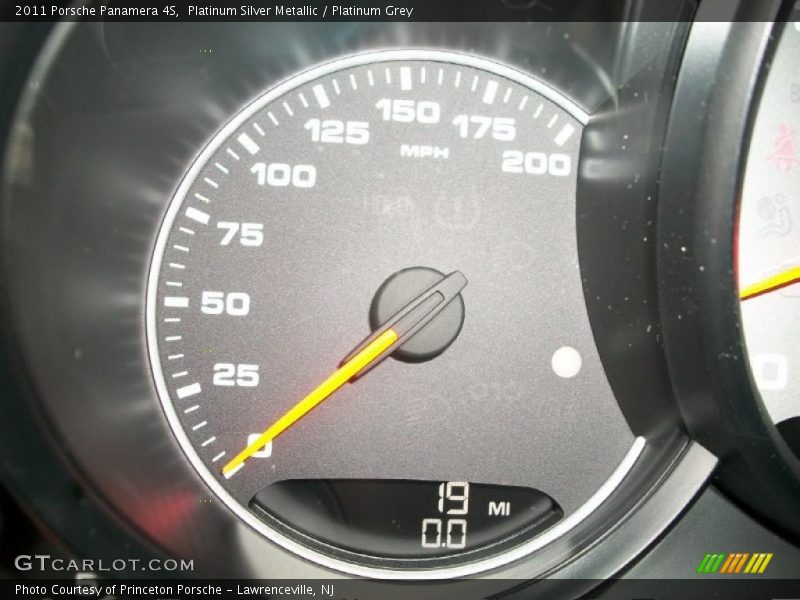 Platinum Silver Metallic / Platinum Grey 2011 Porsche Panamera 4S