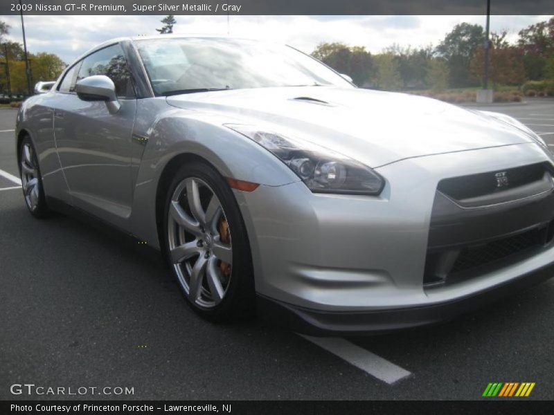 Super Silver Metallic / Gray 2009 Nissan GT-R Premium