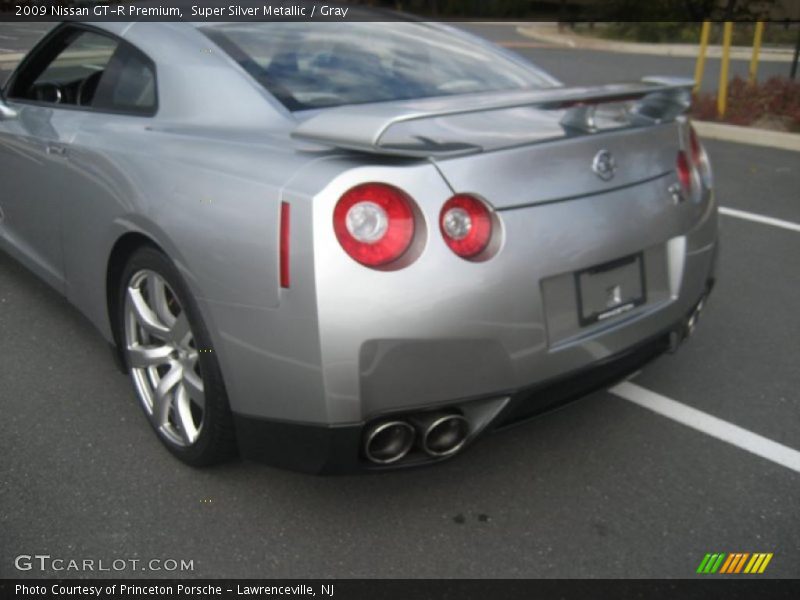 Super Silver Metallic / Gray 2009 Nissan GT-R Premium