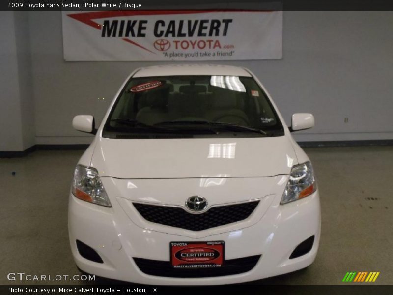 Polar White / Bisque 2009 Toyota Yaris Sedan