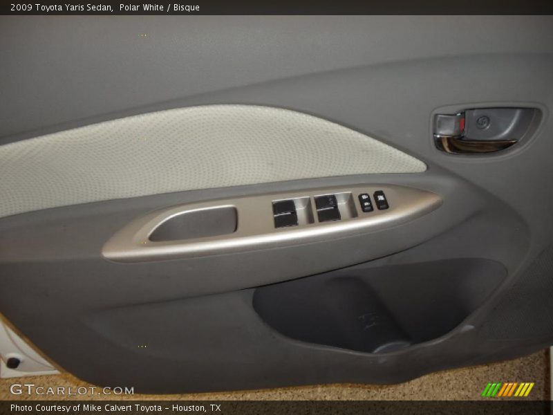 Polar White / Bisque 2009 Toyota Yaris Sedan