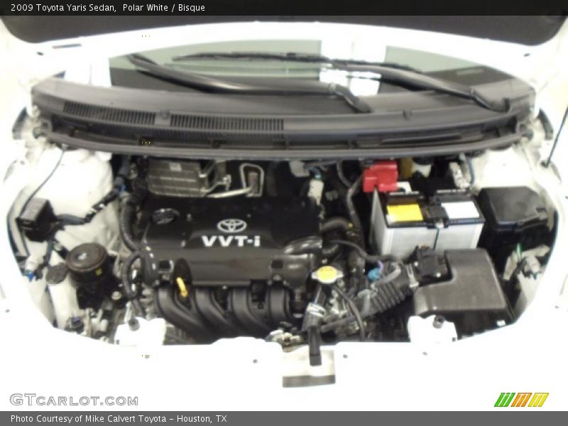 Polar White / Bisque 2009 Toyota Yaris Sedan