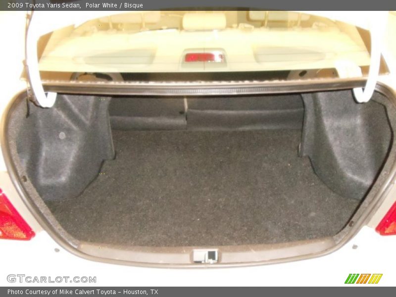 Polar White / Bisque 2009 Toyota Yaris Sedan