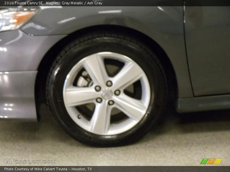 Magnetic Gray Metallic / Ash Gray 2010 Toyota Camry SE
