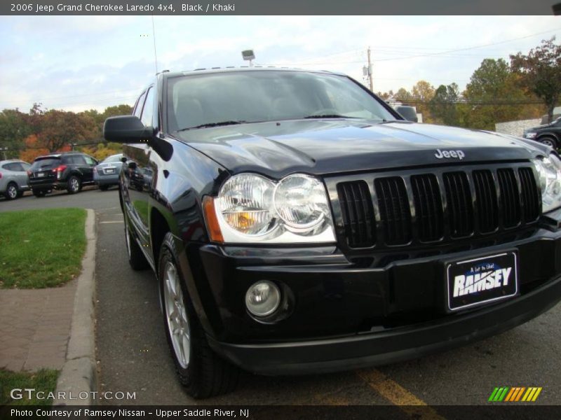 Black / Khaki 2006 Jeep Grand Cherokee Laredo 4x4