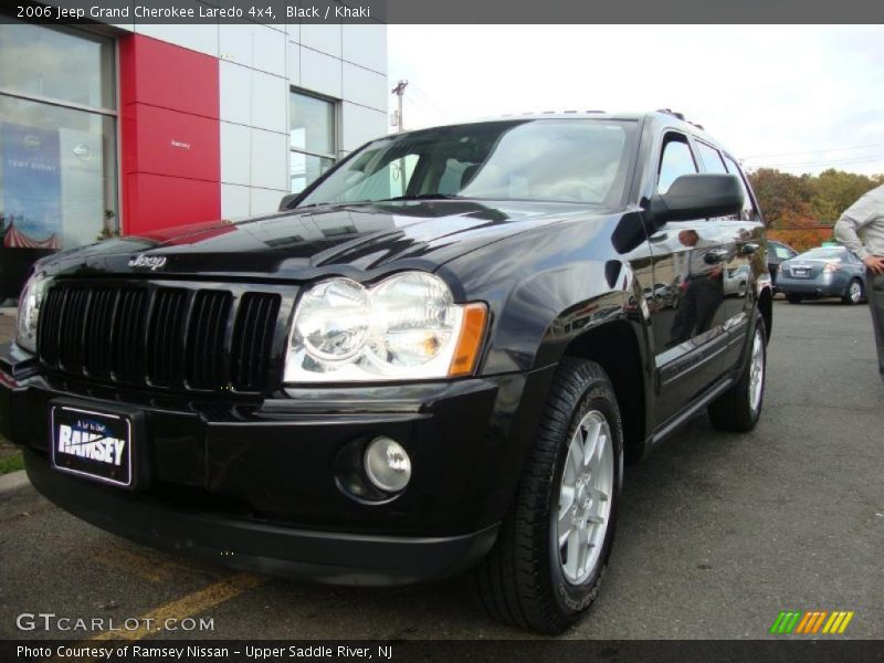 Black / Khaki 2006 Jeep Grand Cherokee Laredo 4x4