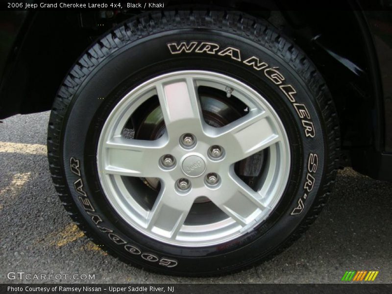 Black / Khaki 2006 Jeep Grand Cherokee Laredo 4x4