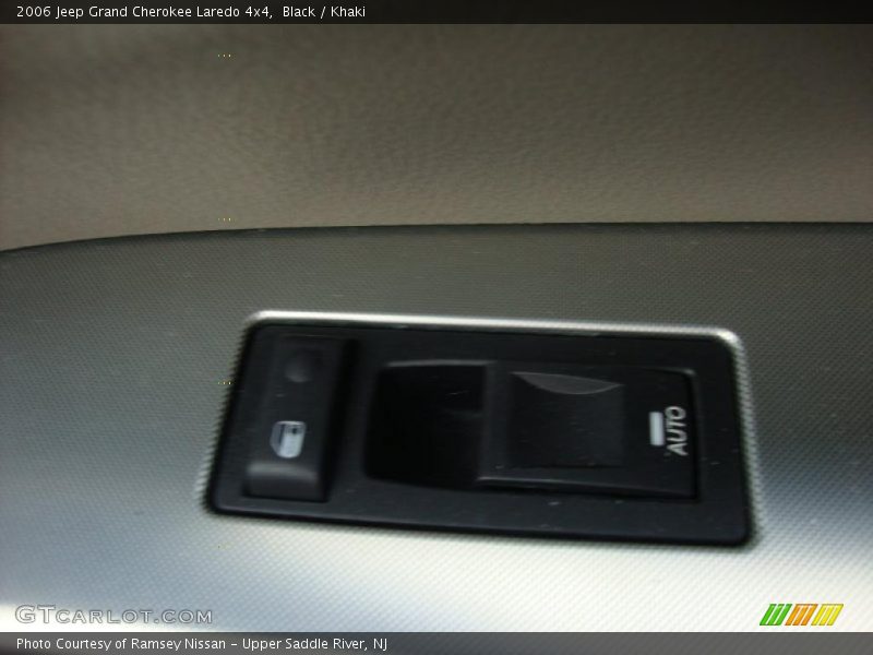 Black / Khaki 2006 Jeep Grand Cherokee Laredo 4x4