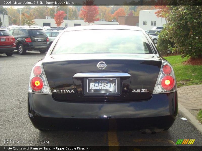 Super Black / Blond 2005 Nissan Altima 2.5 SL
