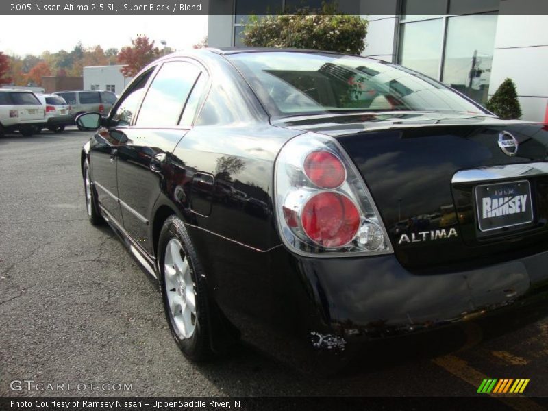 Super Black / Blond 2005 Nissan Altima 2.5 SL