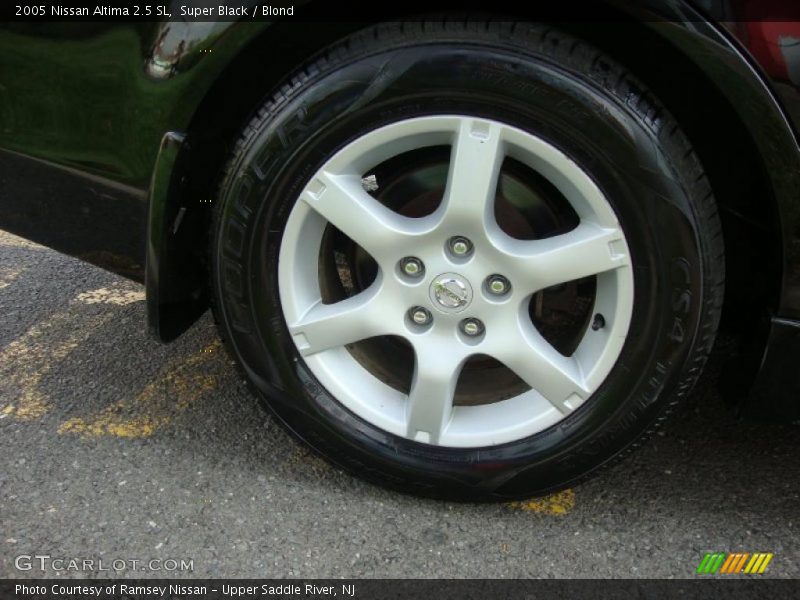 Super Black / Blond 2005 Nissan Altima 2.5 SL