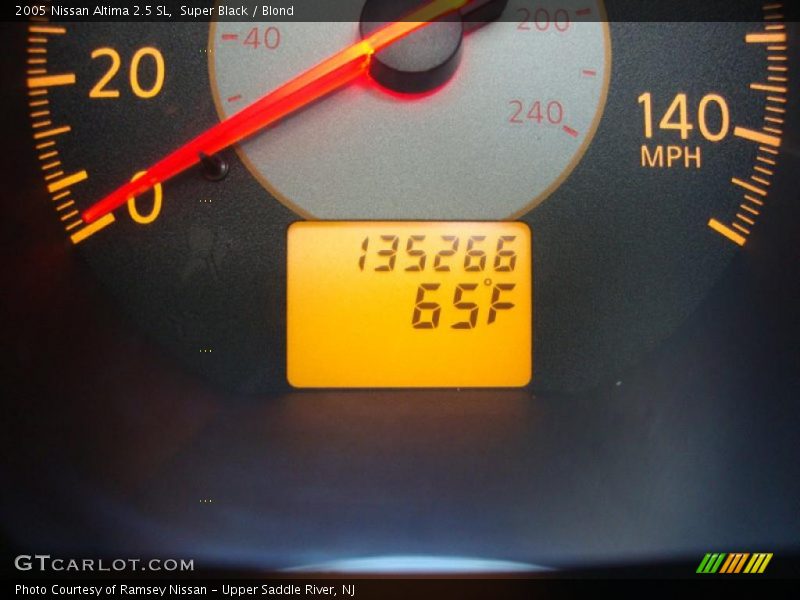 Super Black / Blond 2005 Nissan Altima 2.5 SL