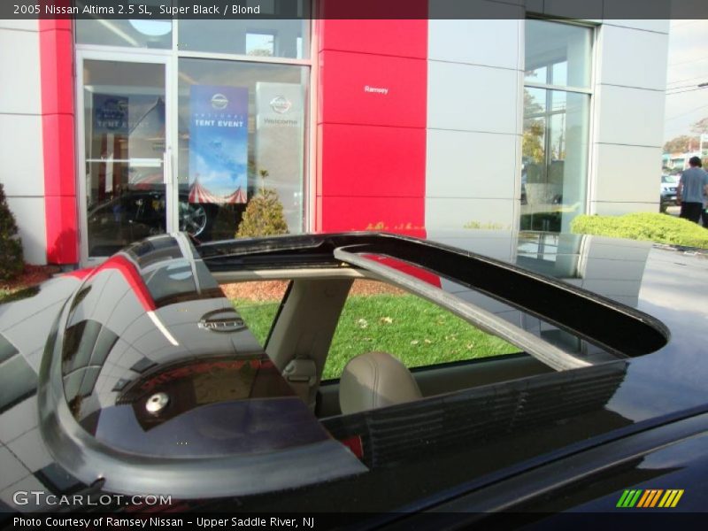 Super Black / Blond 2005 Nissan Altima 2.5 SL