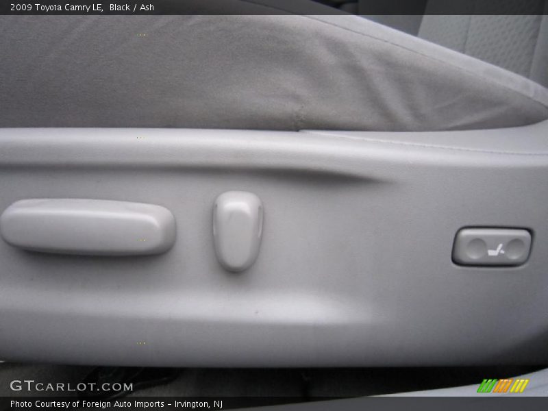 Black / Ash 2009 Toyota Camry LE