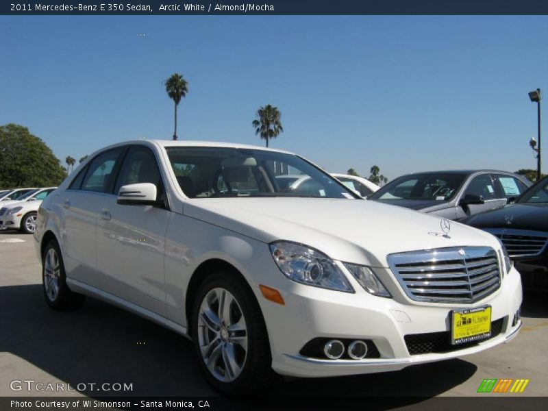 Arctic White / Almond/Mocha 2011 Mercedes-Benz E 350 Sedan