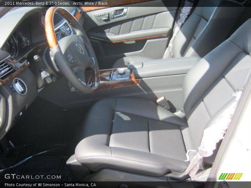 Arctic White / Black 2011 Mercedes-Benz E 350 Sedan