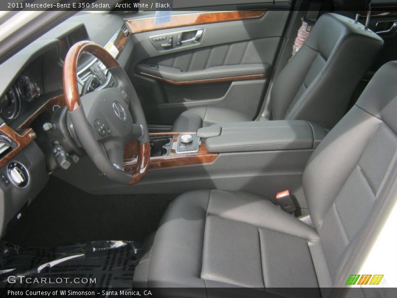 Arctic White / Black 2011 Mercedes-Benz E 350 Sedan