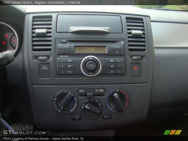 Magnetic Grey Metallic / Charcoal 2007 Nissan Versa S