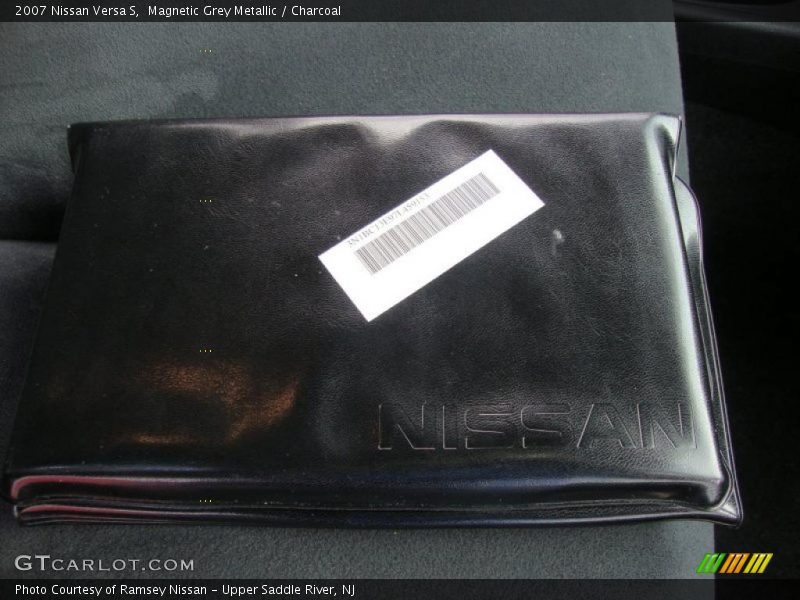 Magnetic Grey Metallic / Charcoal 2007 Nissan Versa S