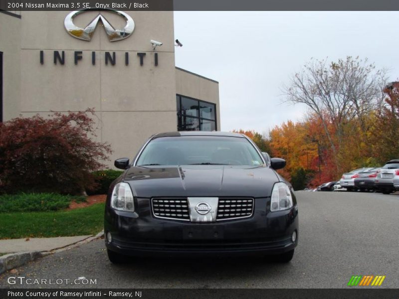 Onyx Black / Black 2004 Nissan Maxima 3.5 SE