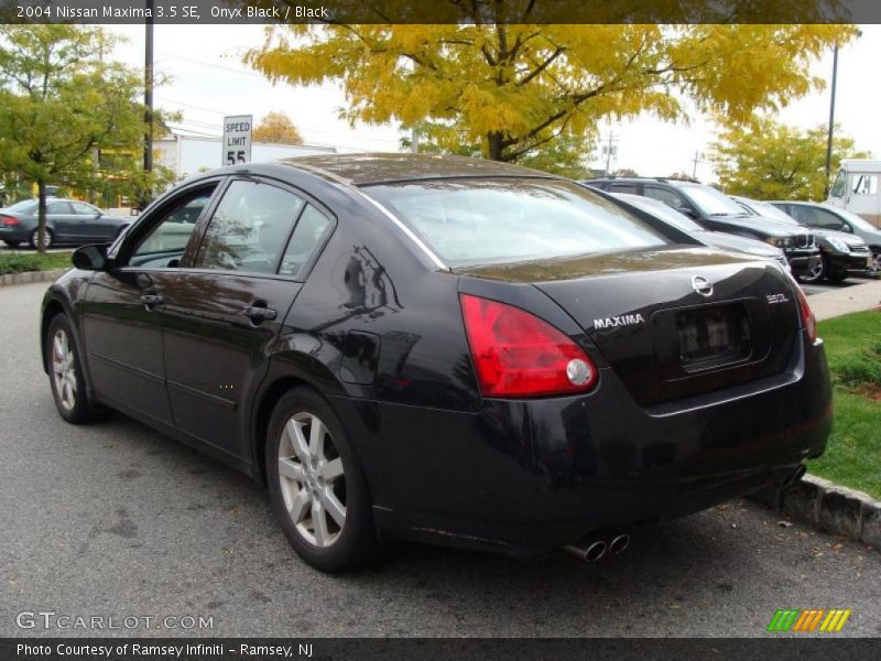 Onyx Black / Black 2004 Nissan Maxima 3.5 SE