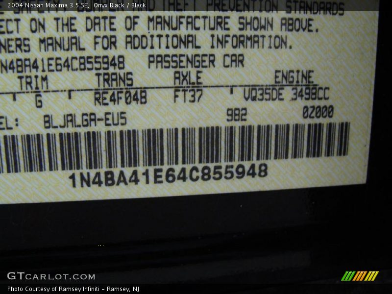 Onyx Black / Black 2004 Nissan Maxima 3.5 SE