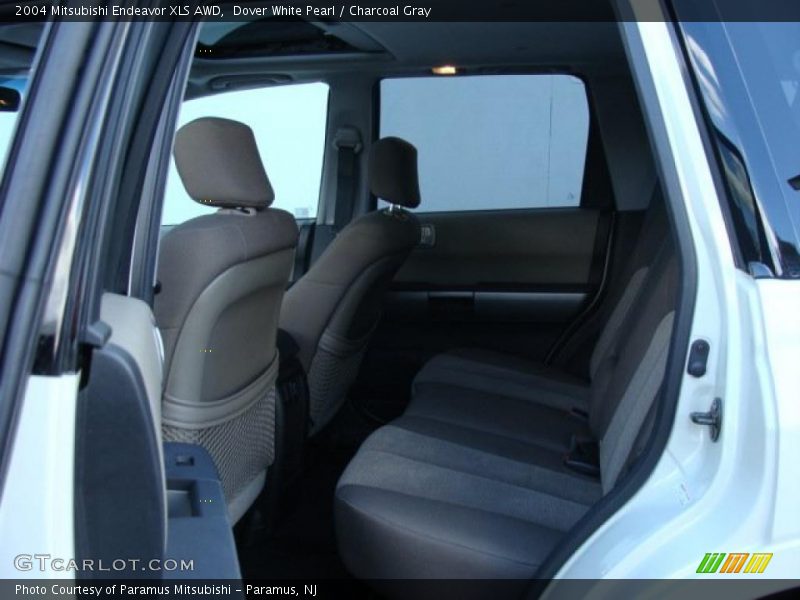Dover White Pearl / Charcoal Gray 2004 Mitsubishi Endeavor XLS AWD