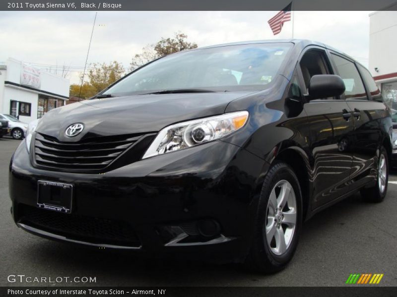 Black / Bisque 2011 Toyota Sienna V6