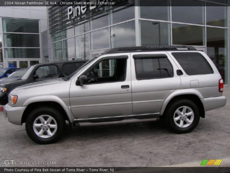 Chrome Silver Metallic / Charcoal 2004 Nissan Pathfinder SE 4x4