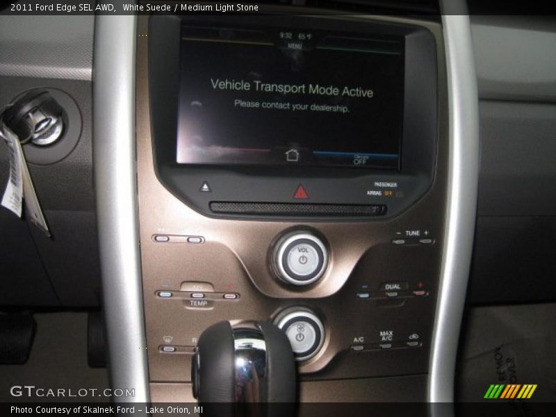 Controls of 2011 Edge SEL AWD