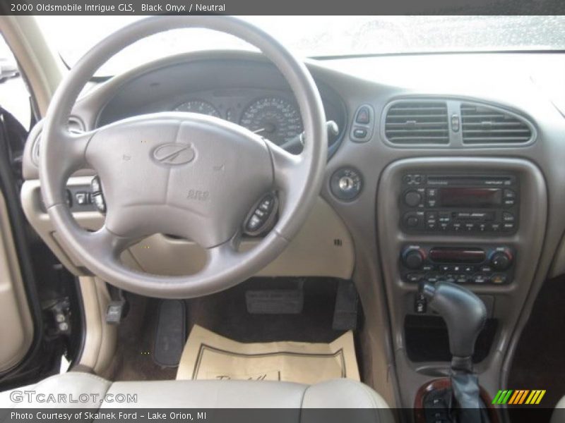 Black Onyx / Neutral 2000 Oldsmobile Intrigue GLS