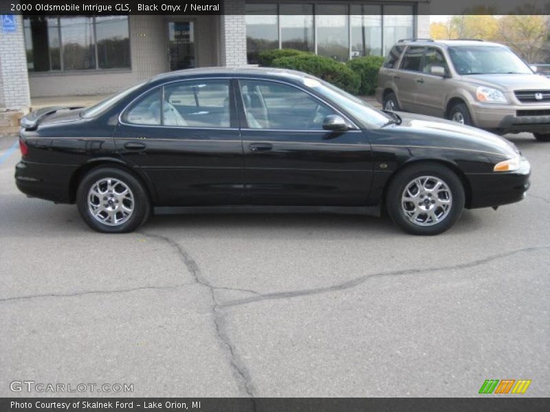 Black Onyx / Neutral 2000 Oldsmobile Intrigue GLS