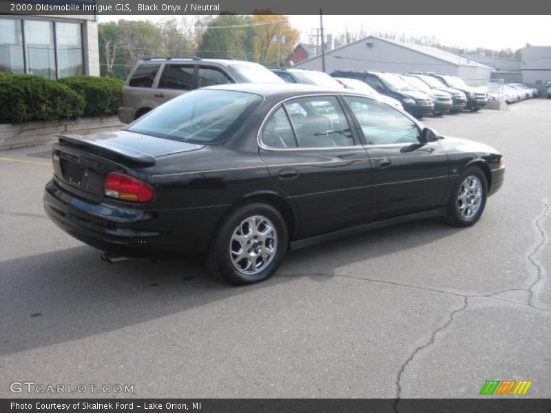 Black Onyx / Neutral 2000 Oldsmobile Intrigue GLS