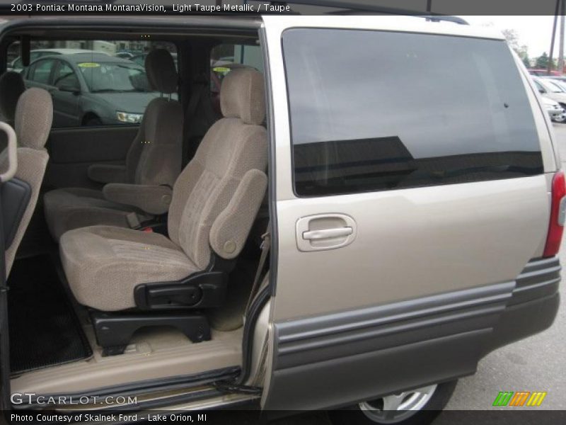  2003 Montana MontanaVision Taupe Interior