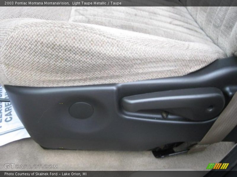 Light Taupe Metallic / Taupe 2003 Pontiac Montana MontanaVision