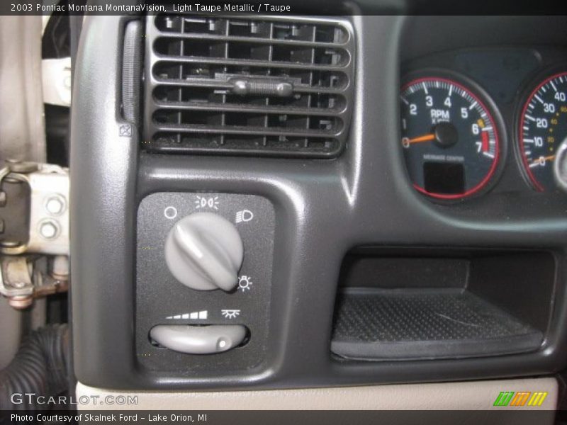 Light Taupe Metallic / Taupe 2003 Pontiac Montana MontanaVision