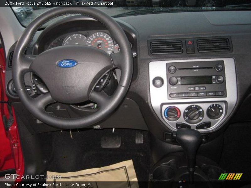 Infra-Red / Charcoal 2007 Ford Focus ZX5 SES Hatchback