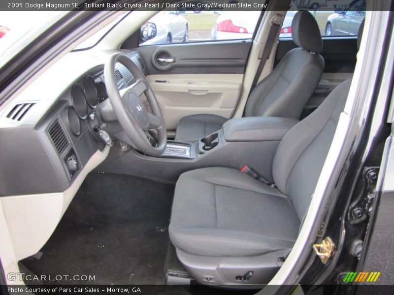 Brilliant Black Crystal Pearl / Dark Slate Gray/Medium Slate Gray 2005 Dodge Magnum SE
