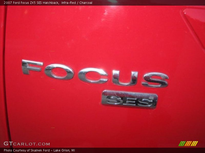 Infra-Red / Charcoal 2007 Ford Focus ZX5 SES Hatchback