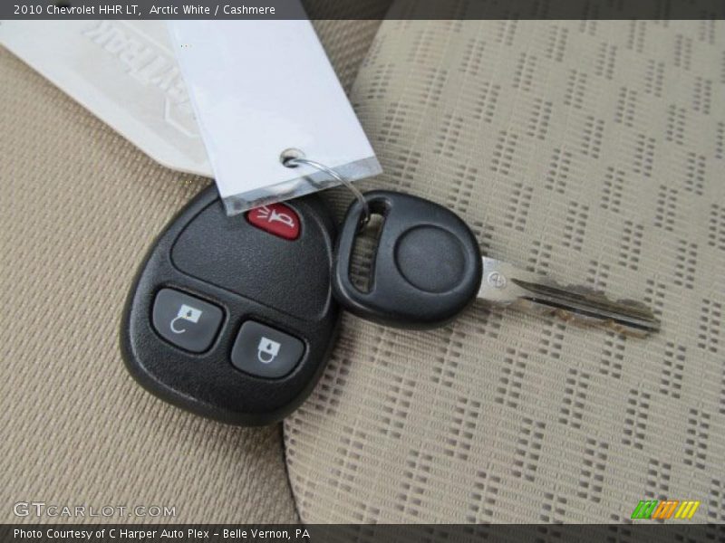 Arctic White / Cashmere 2010 Chevrolet HHR LT