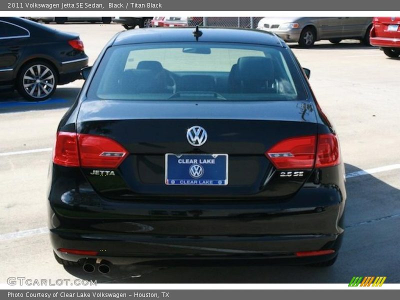 Black / Titan Black 2011 Volkswagen Jetta SE Sedan