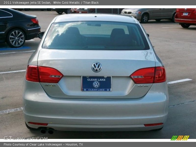 White Gold Metallic / Titan Black 2011 Volkswagen Jetta SE Sedan