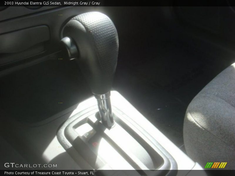 Midnight Gray / Gray 2003 Hyundai Elantra GLS Sedan