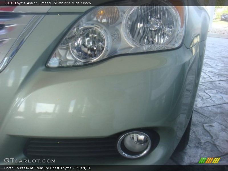 Silver Pine Mica / Ivory 2010 Toyota Avalon Limited
