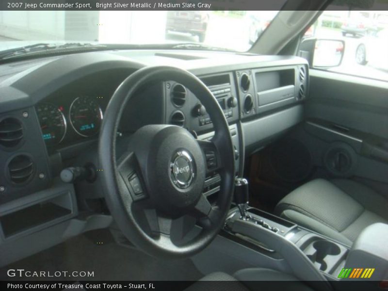Bright Silver Metallic / Medium Slate Gray 2007 Jeep Commander Sport